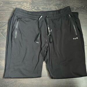 VS PINK JOGGING PANTS. SIZE M.